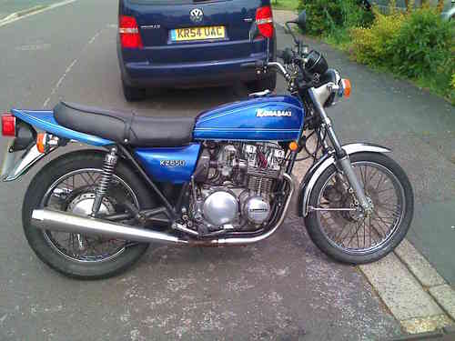 z650 blue fitted with pin stripe set