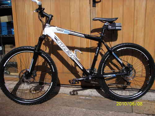 mountain bike fitted with rim racing checks
